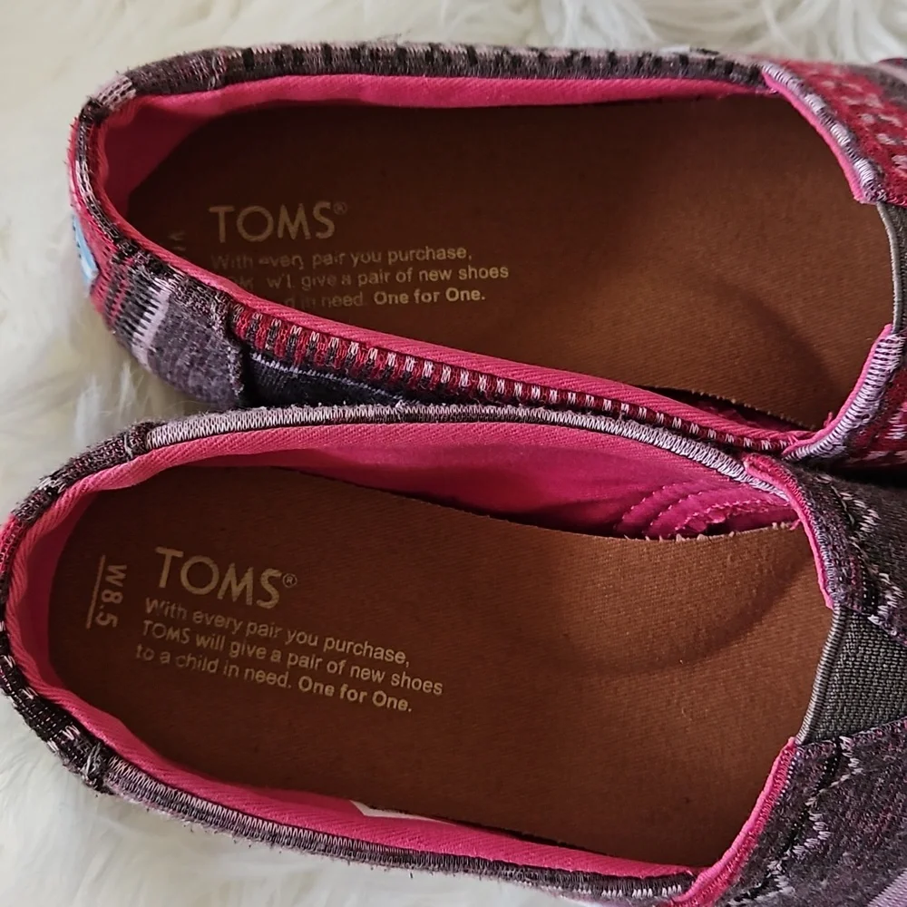 TOMS Alpargata Shoes - Picture 3 of 5